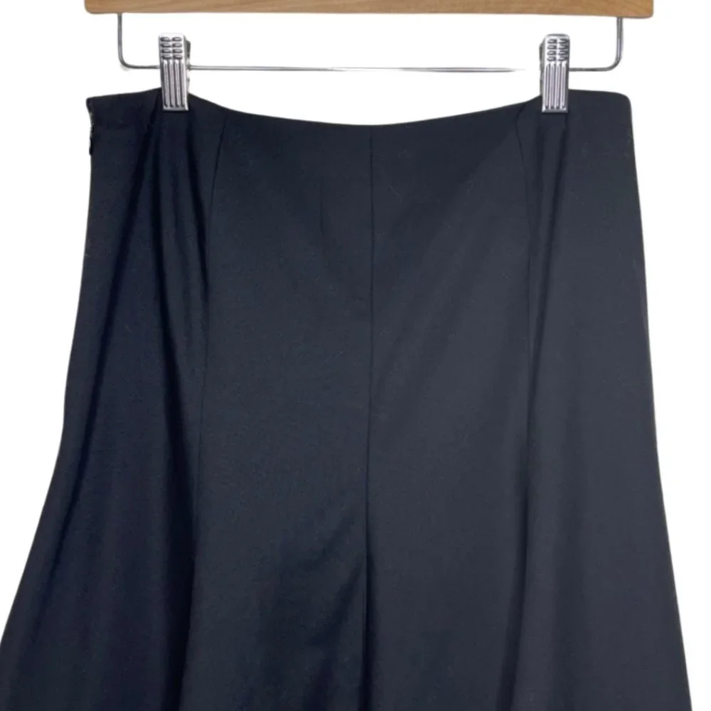 BANANA REPUBLIC | Black High Waist Flared Skirt with Side Zipper | Size 4 - Picture 2 of 9